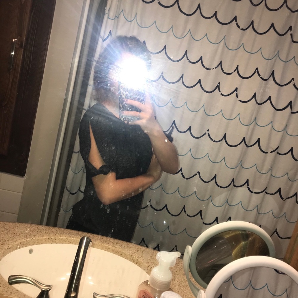 Old Navy cold shoulder top